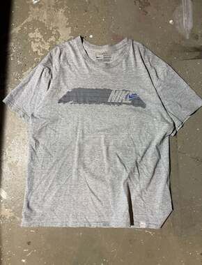 Nike Grey Graphic Logo T-Shirt Size XL